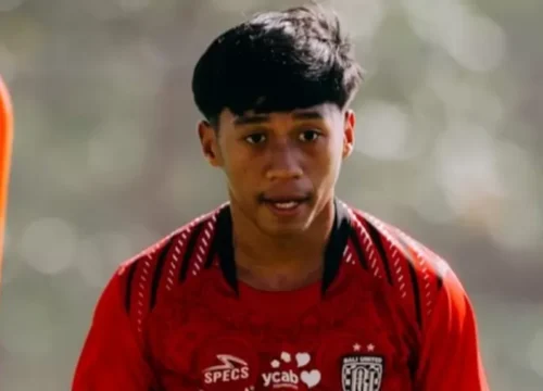 Bali United Bidik Poin Penuh di Kandang Persebaya, Reyner Barusu Siap Unjuk Gigi