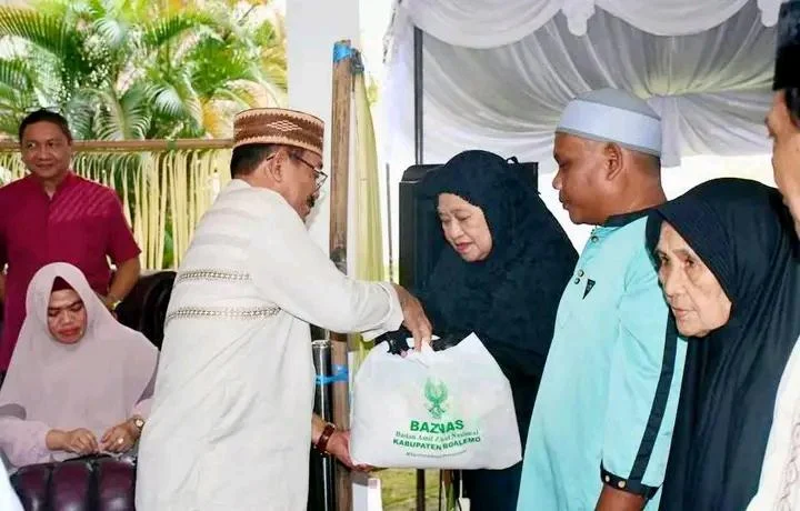 Peringati Setahun Menjabat, Bupati Boalemo Salurkan Zakat ASN dan Gaungkan Program Seribu Sehari