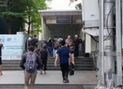 Survei Mengejutkan: Pekerja Indonesia TERBAHAGIA se-Asia Pasifik! Ini Rahasianya!