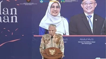 Level SMP? Eks Mendikbud Wardiman Sentil Pedas Pendidikan RI: Ini Faktanya!