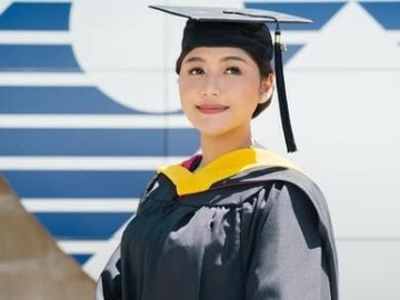 TERBONGKAR! Erina Gudono Ukir Sejarah IPK Sempurna 4.00 di Kampus Elite Dunia!
